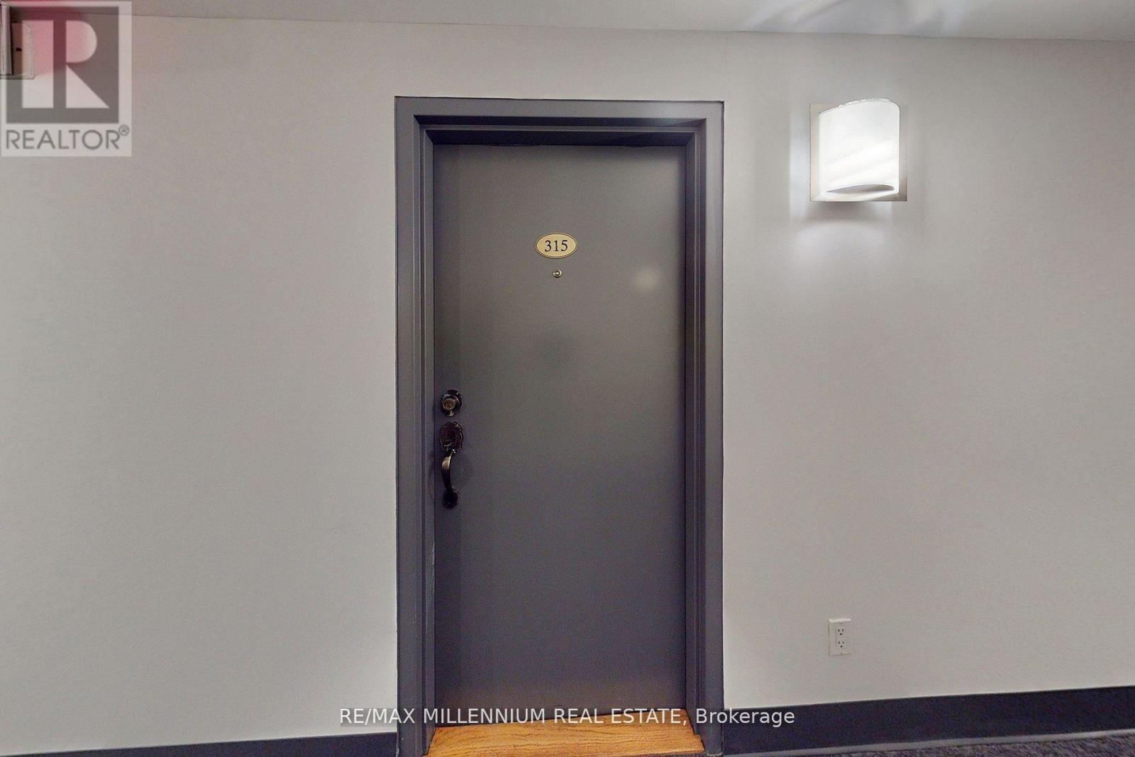 315 - 160 Wellington Street E, Aurora, Ontario  L4G 1J3 - Photo 8 - N12745226