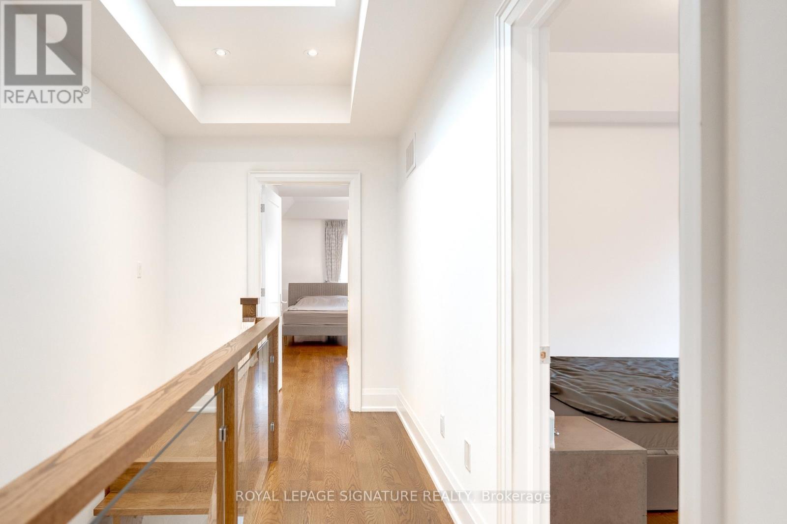 119b Hillside Avenue, Toronto, Ontario  M8V 1T3 - Photo 16 - W12740934