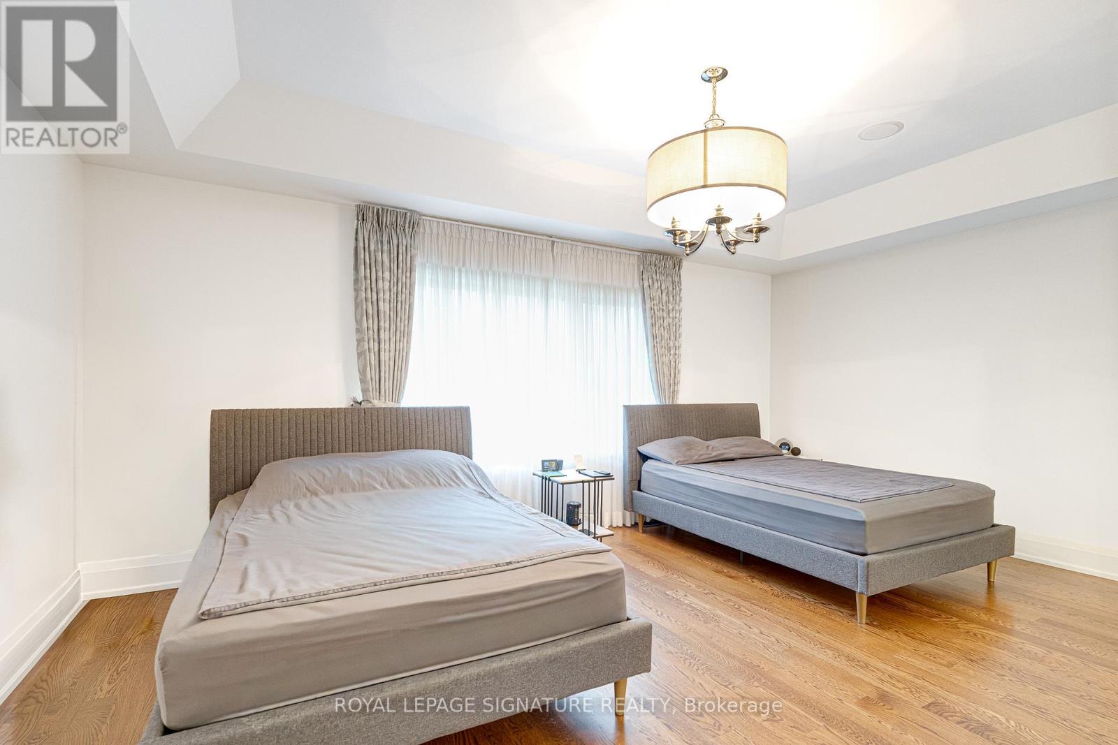 119b Hillside Avenue, Toronto, Ontario  M8V 1T3 - Photo 17 - W12740934