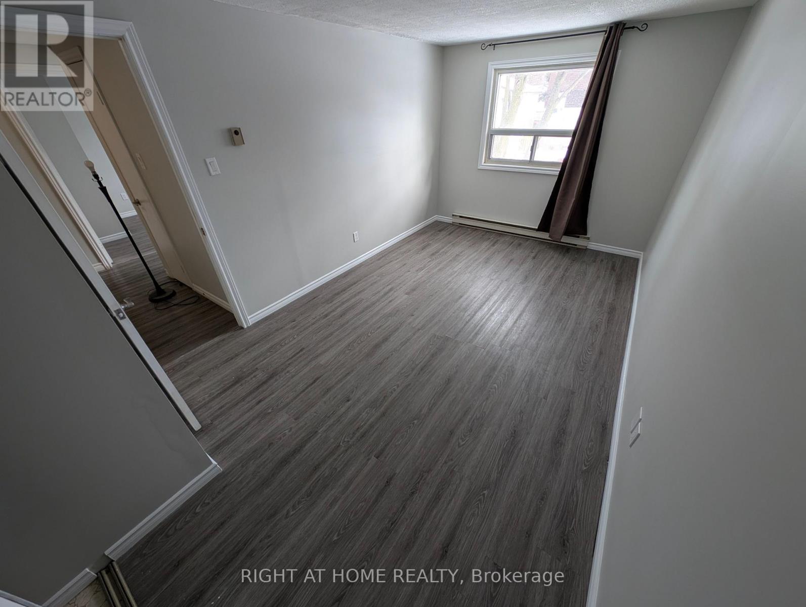 12 Hoskins Square, Brampton, Ontario  L6S 2N6 - Photo 22 - W12700862