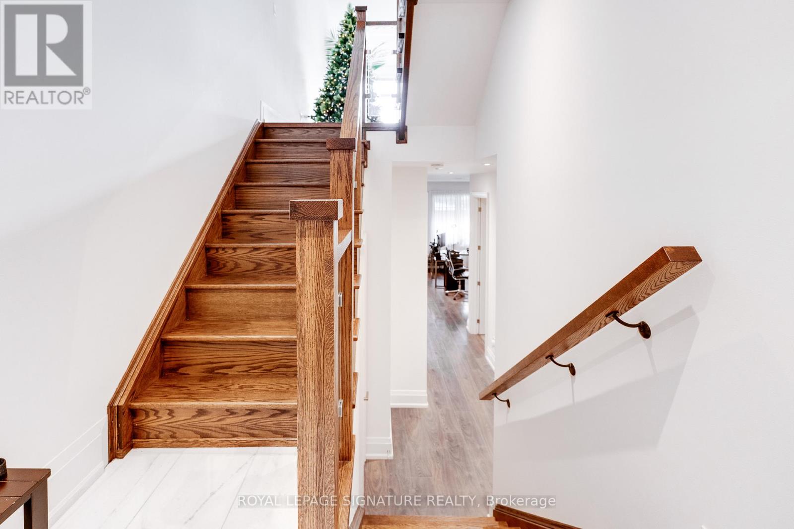 119b Hillside Avenue, Toronto, Ontario  M8V 1T3 - Photo 30 - W12740934