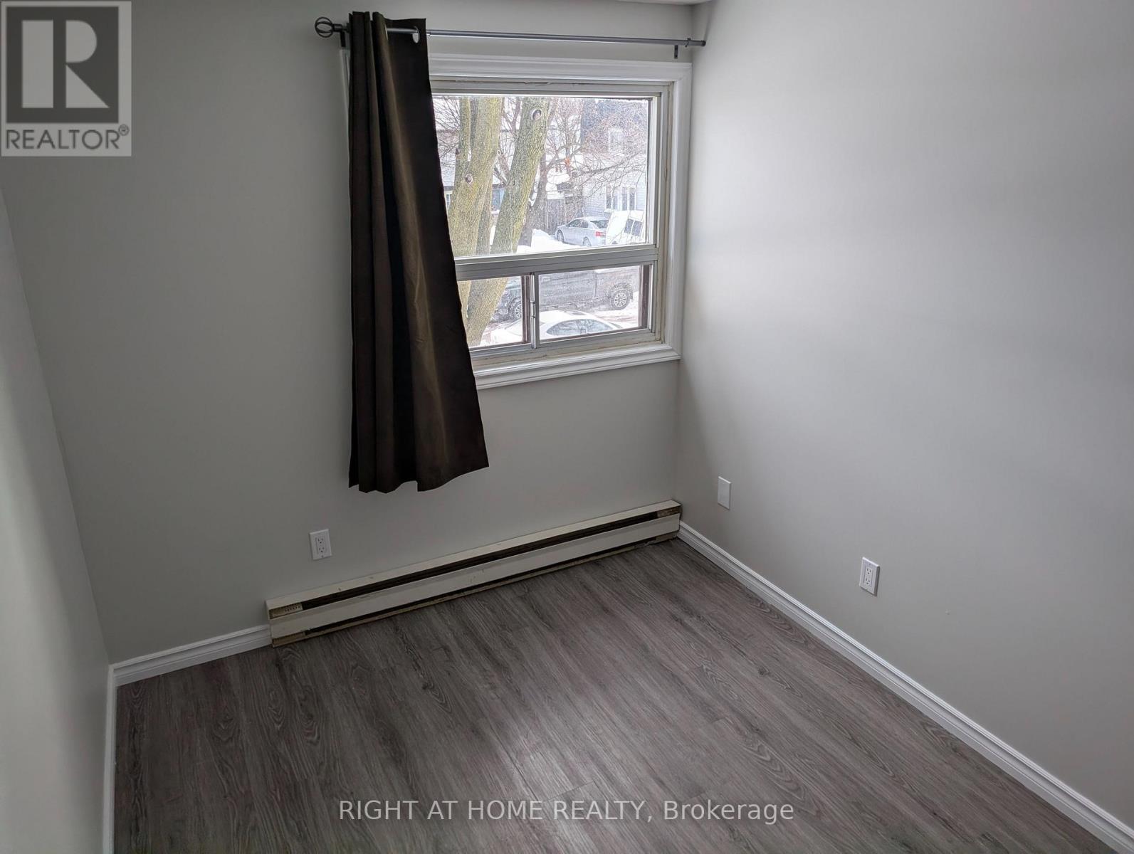 12 Hoskins Square, Brampton, Ontario  L6S 2N6 - Photo 18 - W12700862