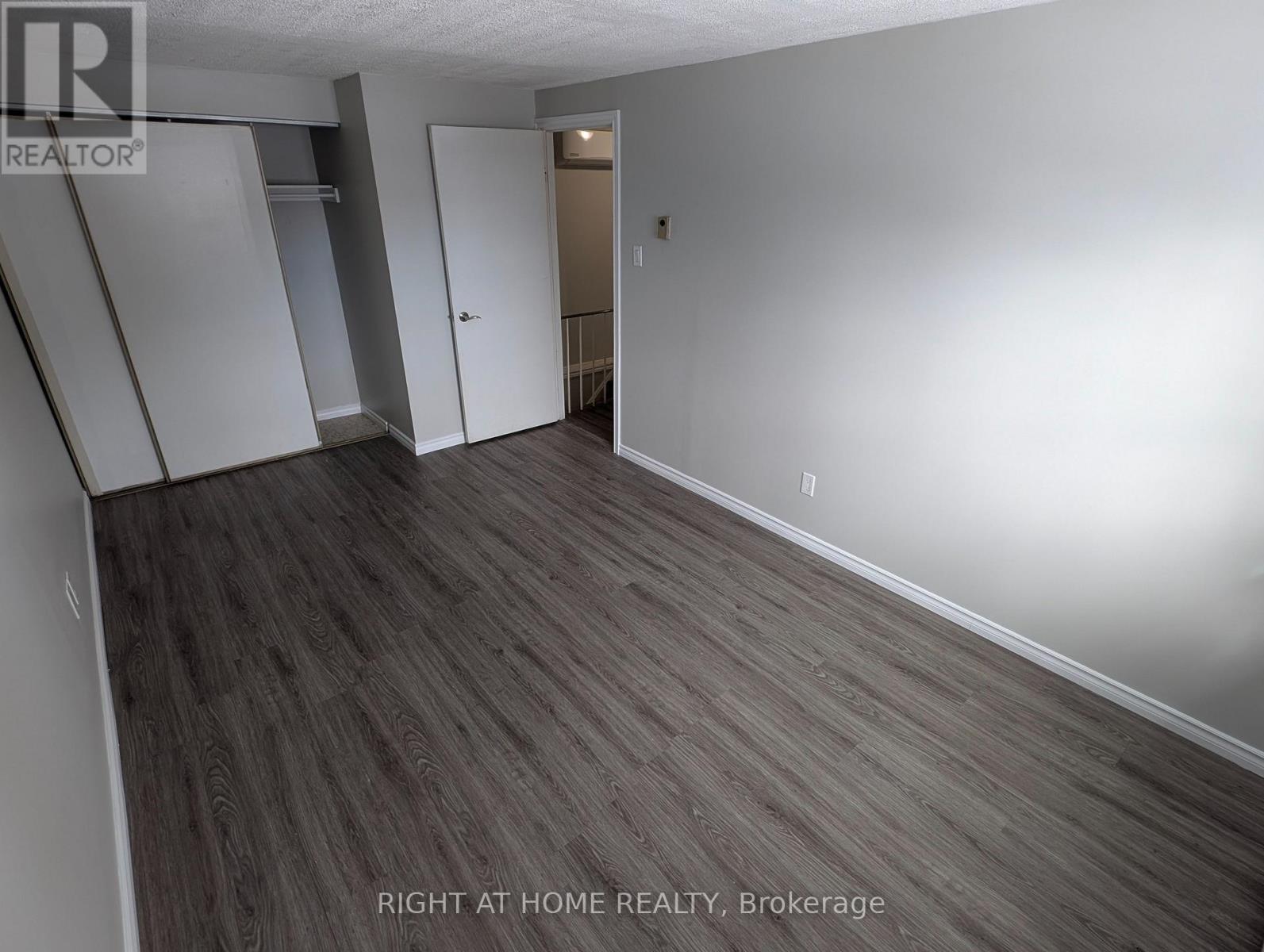 12 Hoskins Square, Brampton, Ontario  L6S 2N6 - Photo 24 - W12700862