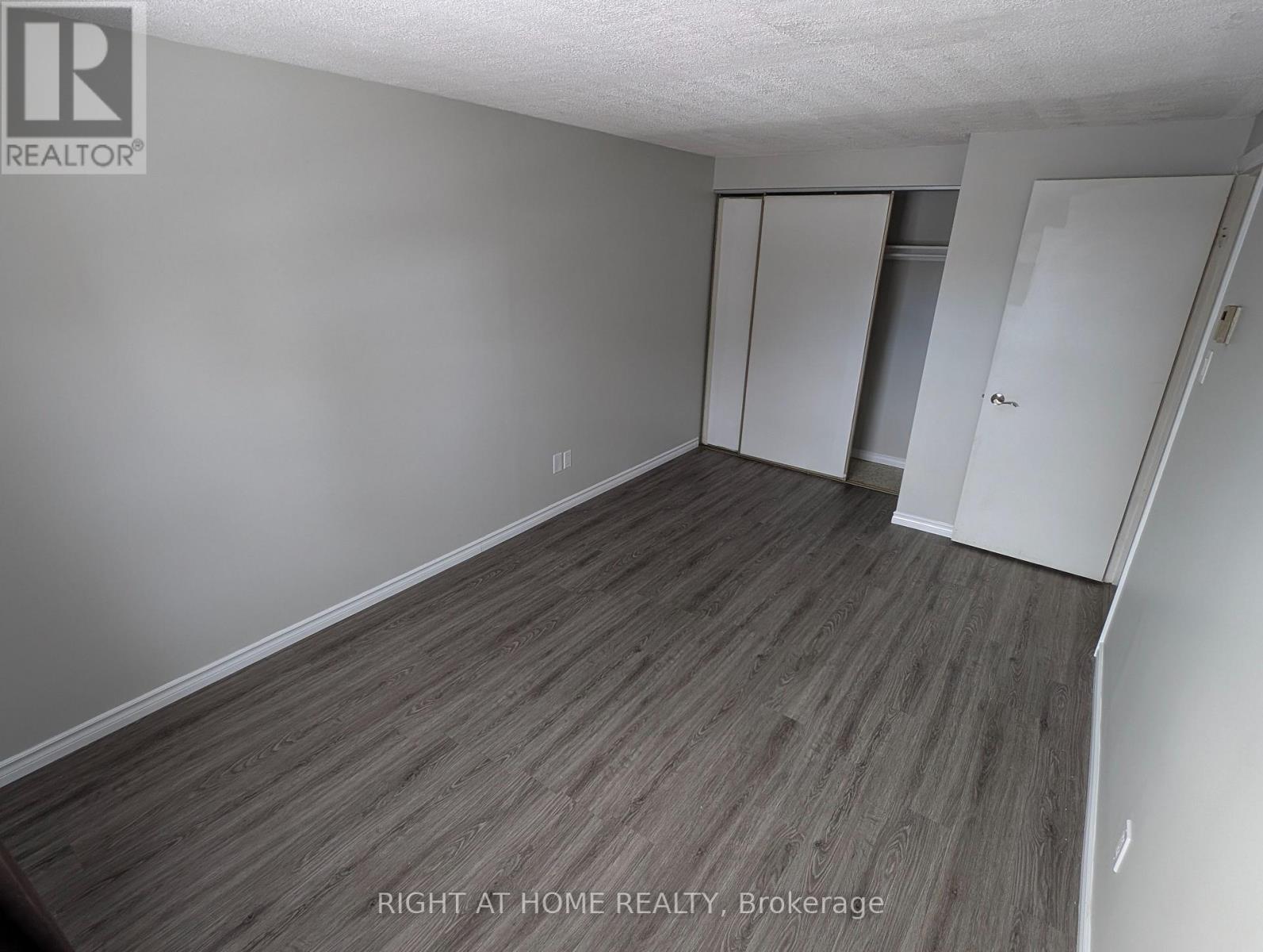 12 Hoskins Square, Brampton, Ontario  L6S 2N6 - Photo 25 - W12700862