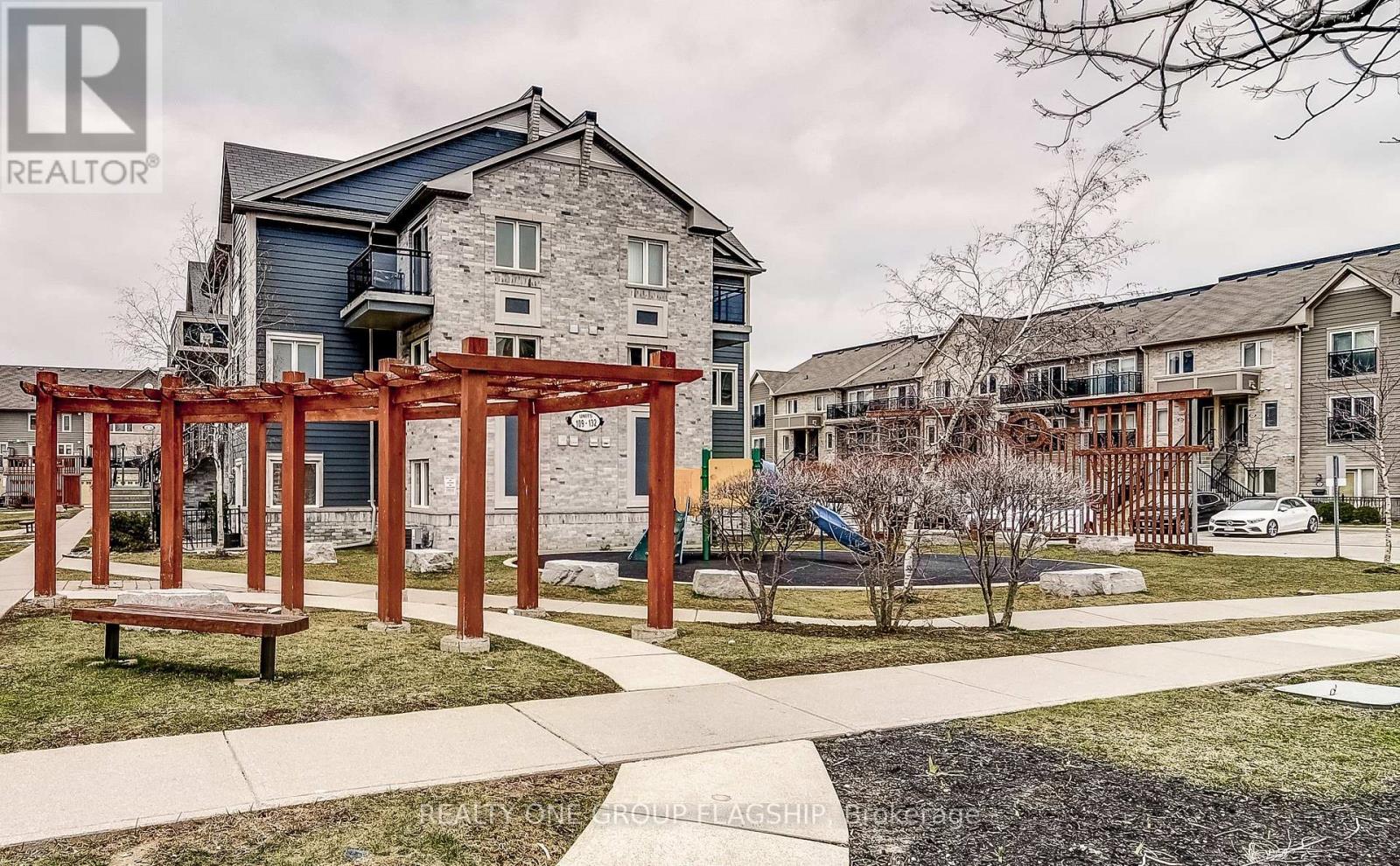 60 Fairwood Circle, Brampton, Ontario  L6R 0Y6 - Photo 15 - W12745202