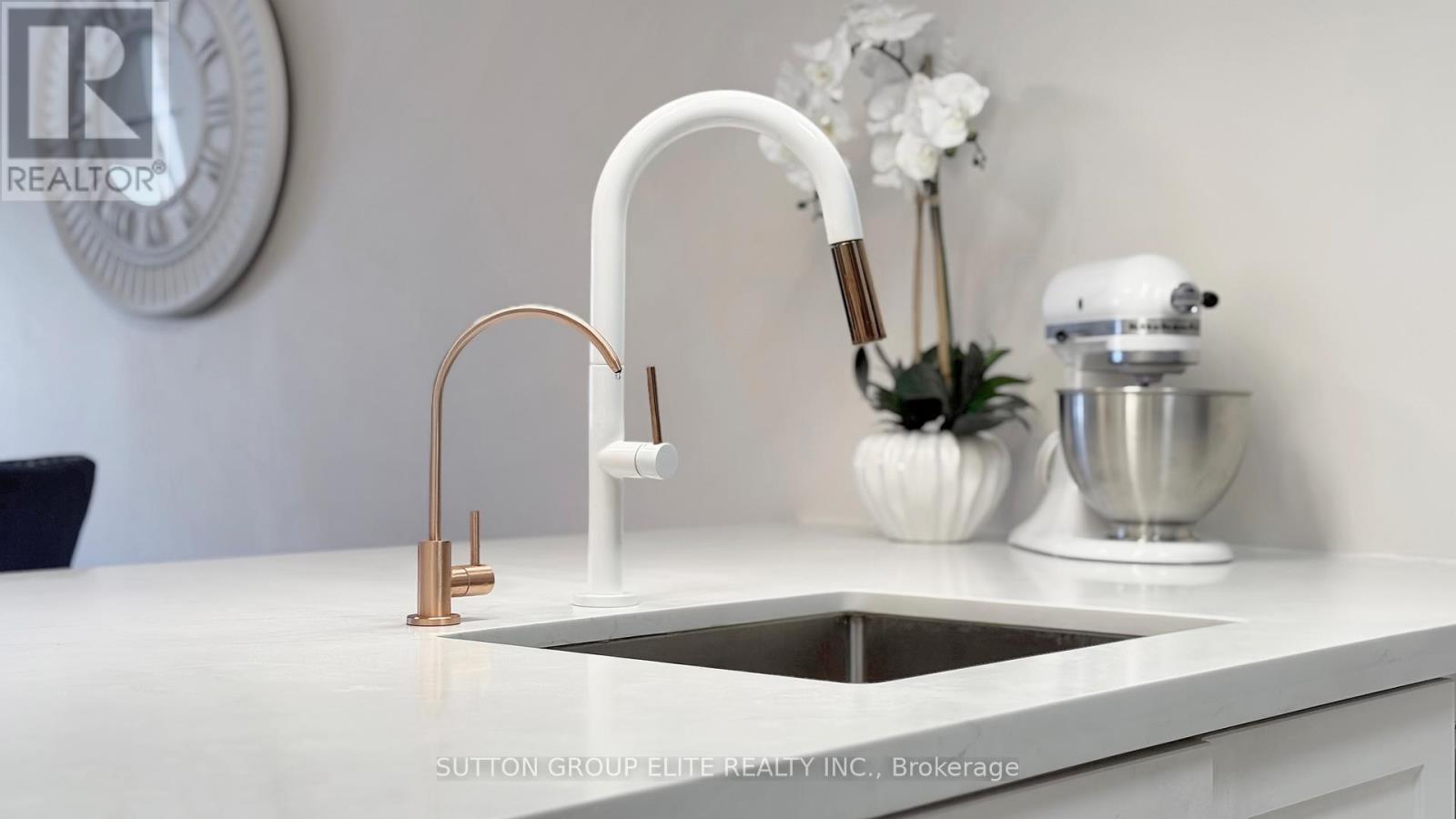 1707 - 3 Hickory Tree Road, Toronto, Ontario  M9N 3W5 - Photo 14 - W12745214