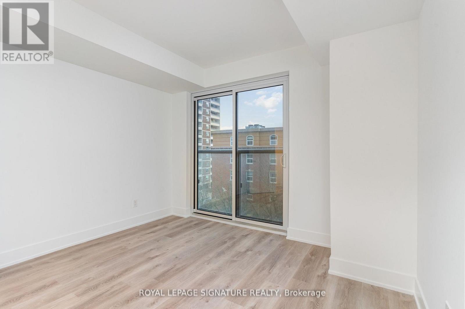 304 - 370 Martha Street, Burlington, Ontario  L7R 0G9 - Photo 15 - W12745220