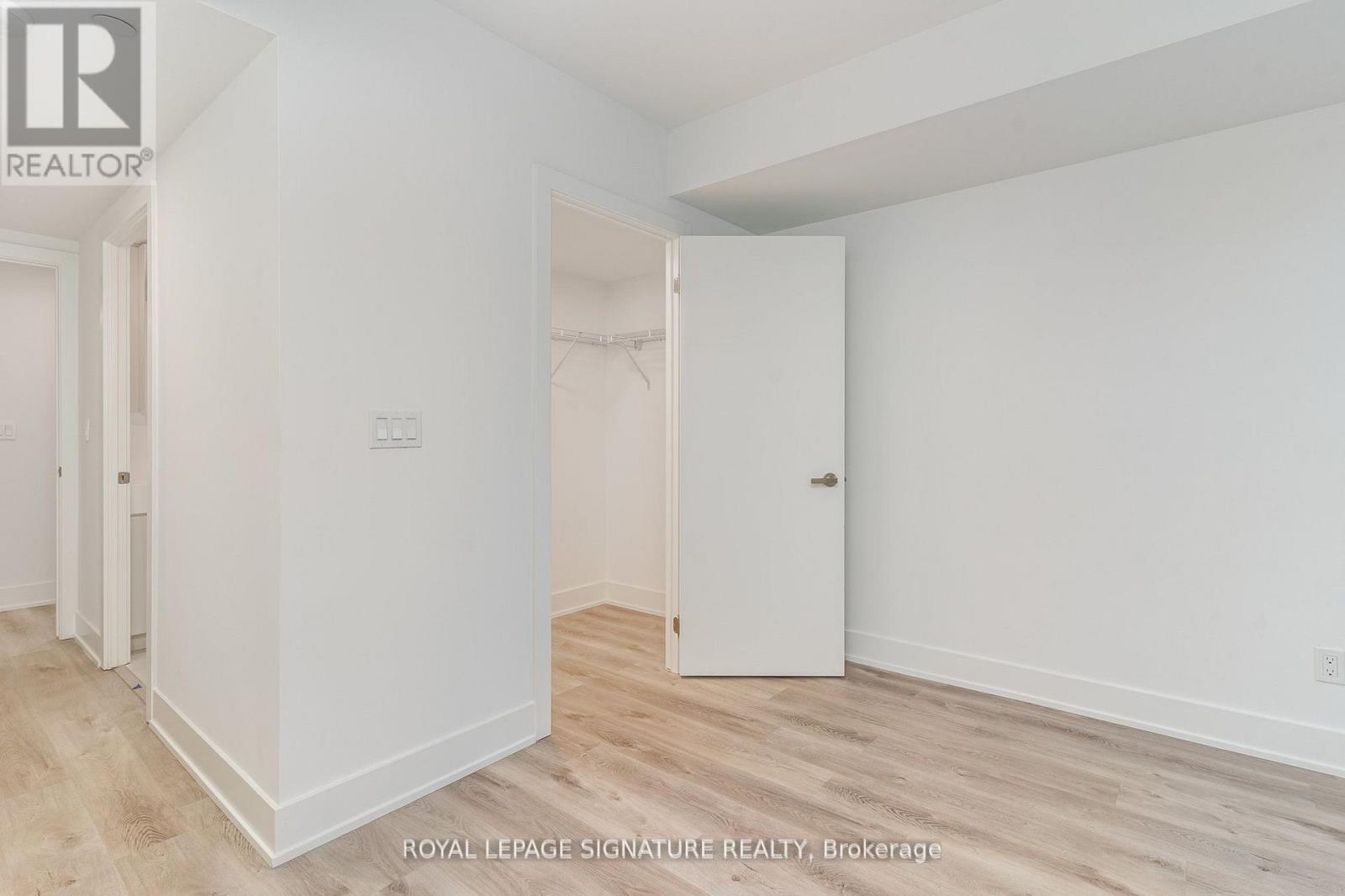 304 - 370 Martha Street, Burlington, Ontario  L7R 0G9 - Photo 16 - W12745220