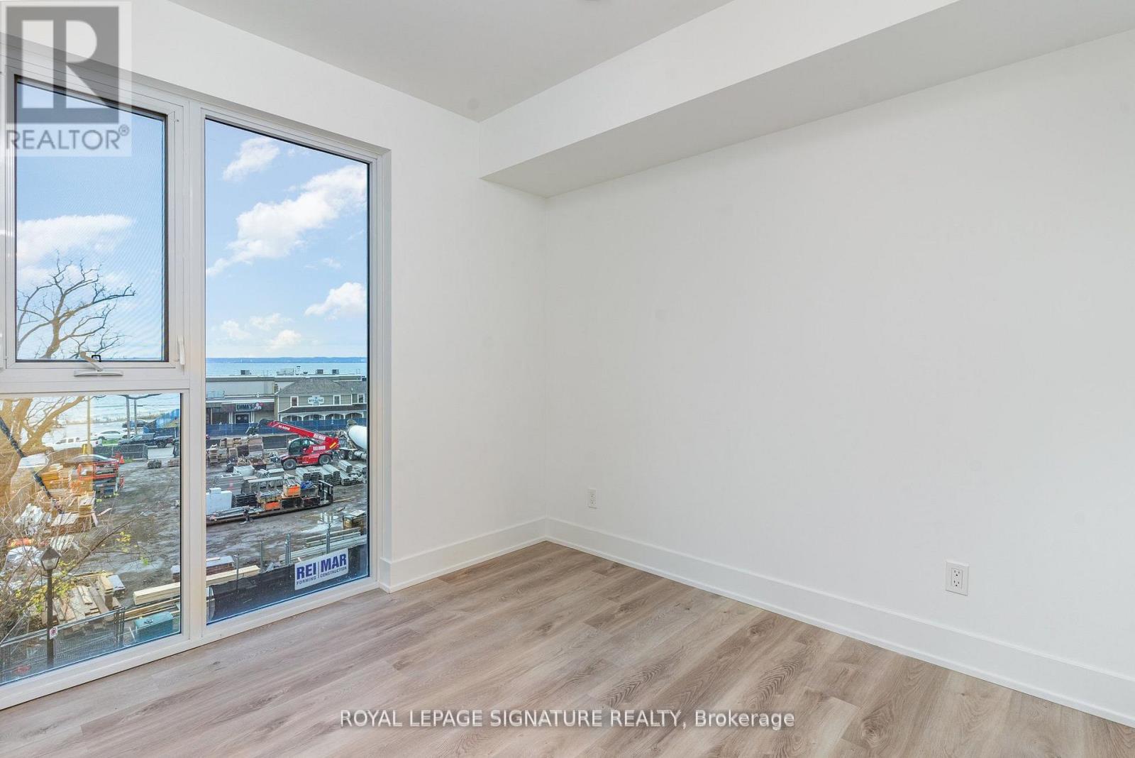 304 - 370 Martha Street, Burlington, Ontario  L7R 0G9 - Photo 20 - W12745220