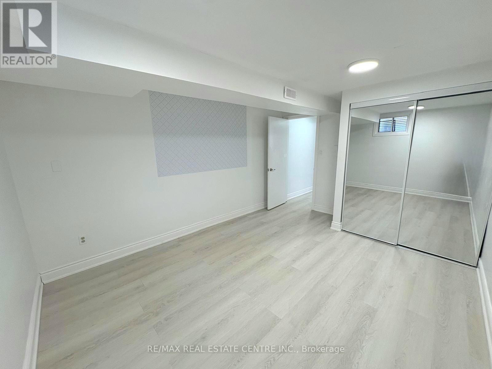 Bsmt - 1534 Chalice Crescent, Mississauga, Ontario  L5C 1S3 - Photo 15 - W12745222