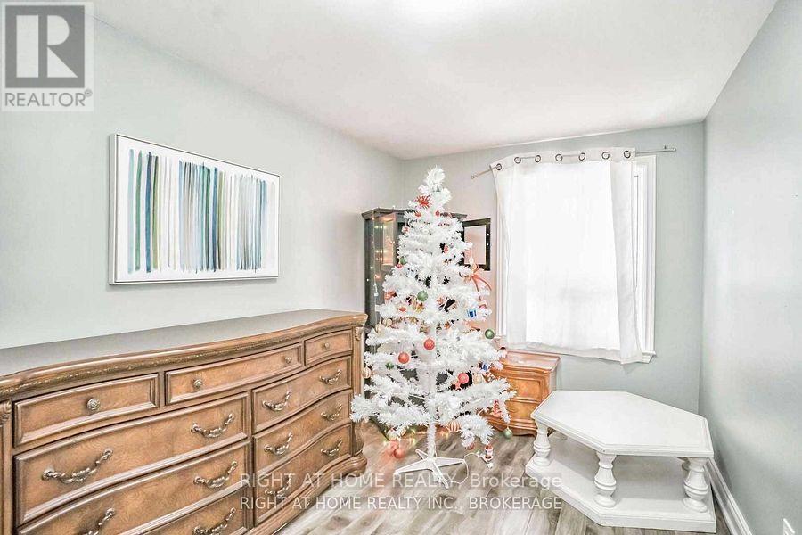 12 Deloraine Drive, Brampton, Ontario  L6T 1T4 - Photo 15 - W12745228