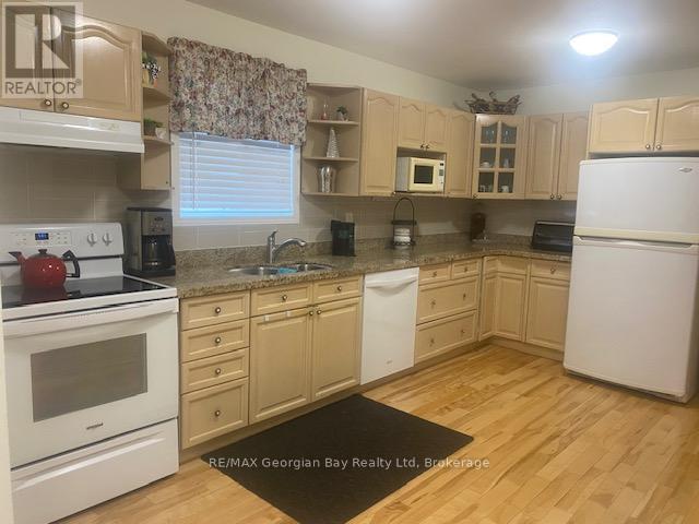 140 Wolfe Trail Nw, Tiny, Ontario  L9M 0H7 - Photo 12 - S12704760