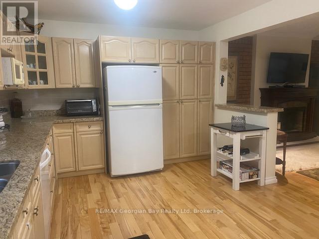 140 Wolfe Trail Nw, Tiny, Ontario  L9M 0H7 - Photo 11 - S12704760