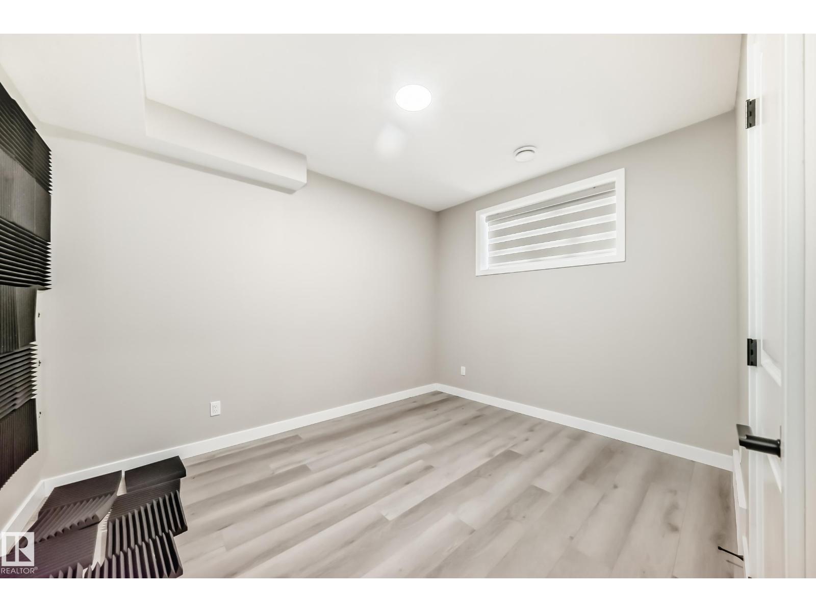 4930 Hawthorn Pl Sw, Edmonton, Alberta  T6X 3A8 - Photo 35 - E4471572