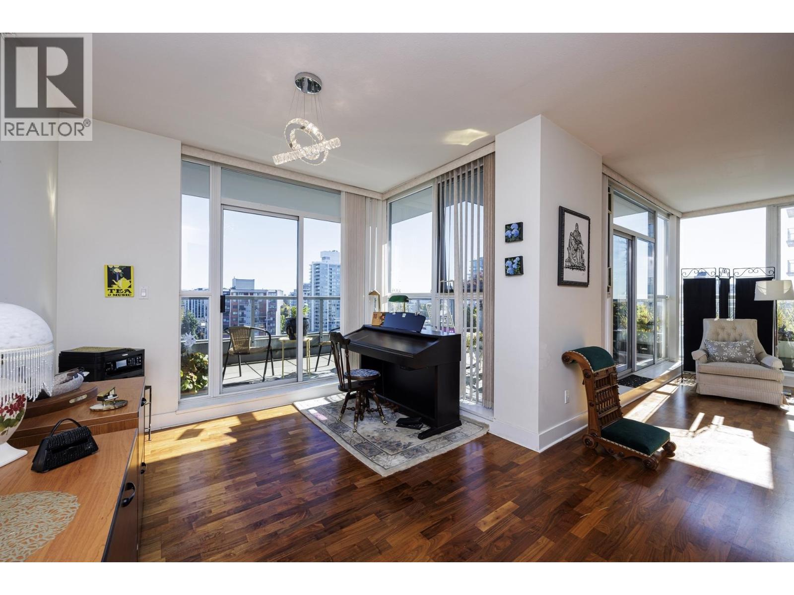 1702 121 W 16th Street, North Vancouver, British Columbia  V7M 3P4 - Photo 11 - R3083822