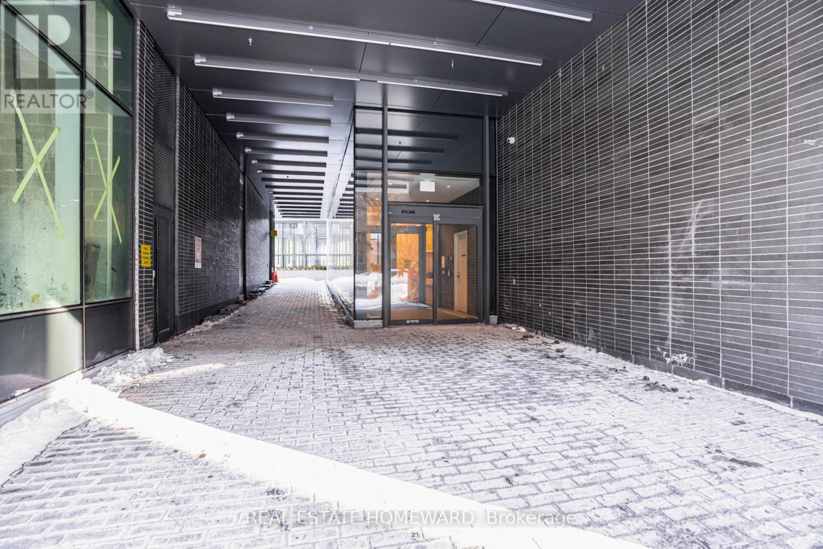 2104 - 35 Parliament Street, Toronto, Ontario  M5A 1G1 - Photo 4 - C12745252