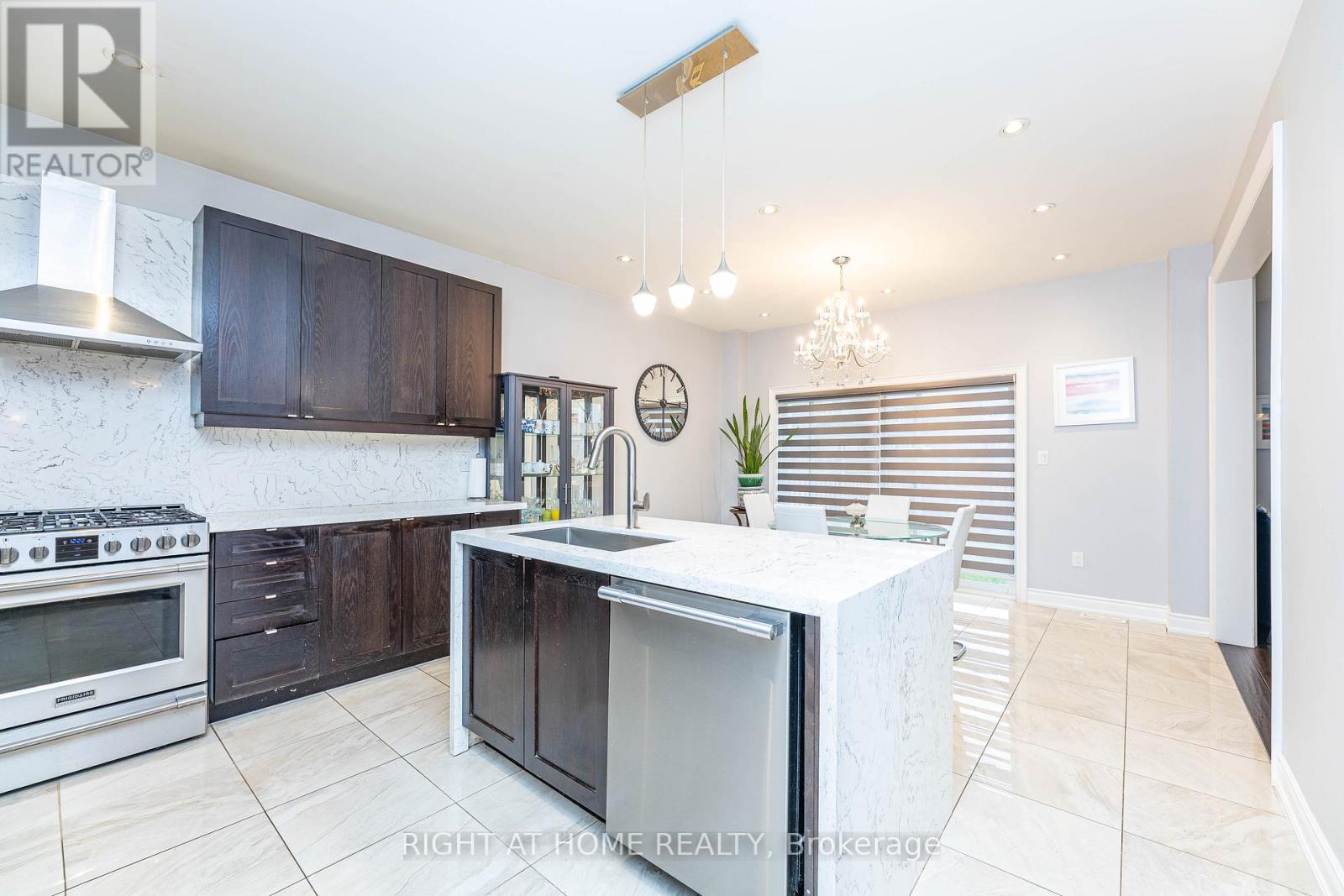 2296 Secreto Drive, Oshawa, Ontario  L1L 0L3 - Photo 12 - E12745260