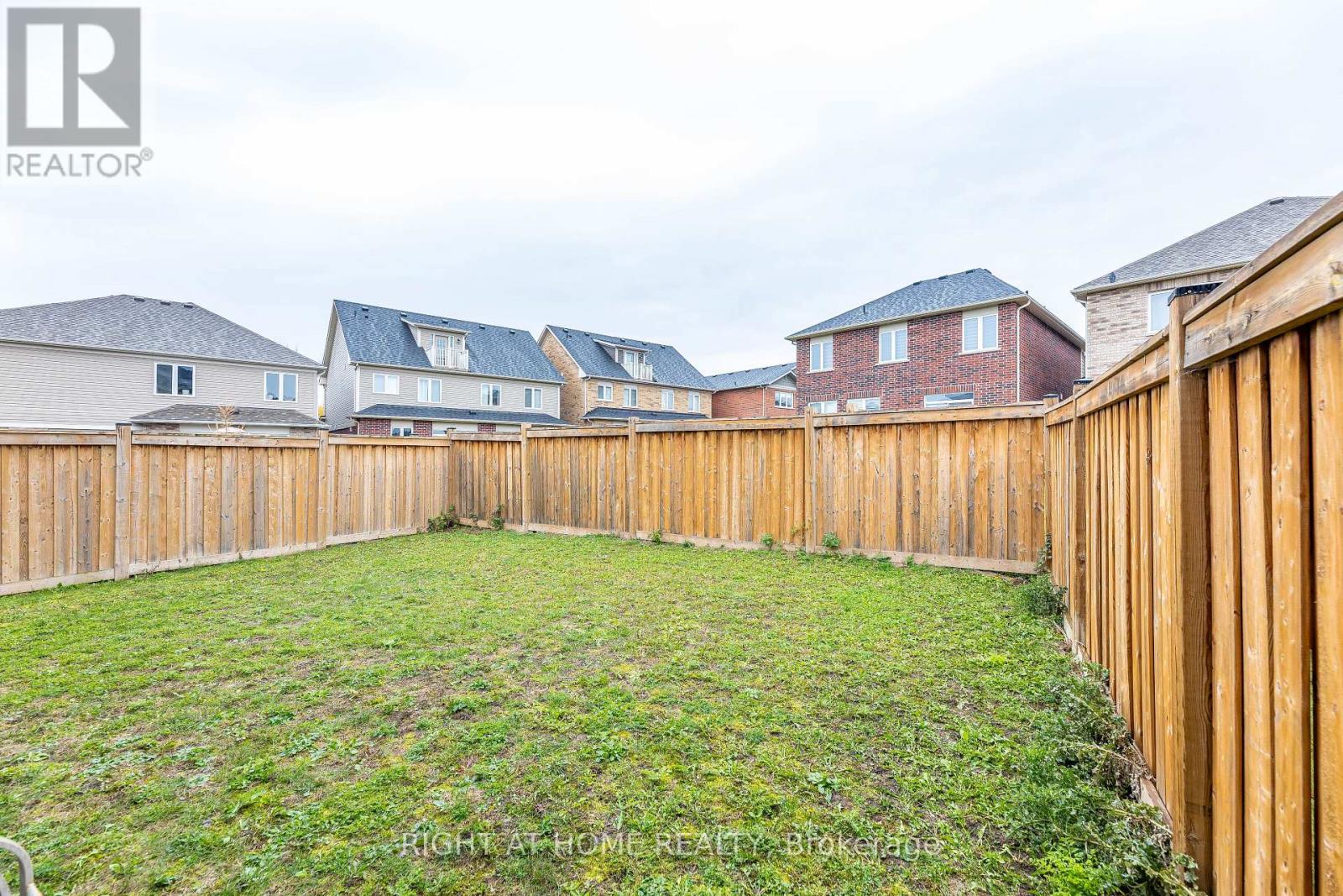 2296 Secreto Drive, Oshawa, Ontario  L1L 0L3 - Photo 4 - E12745260