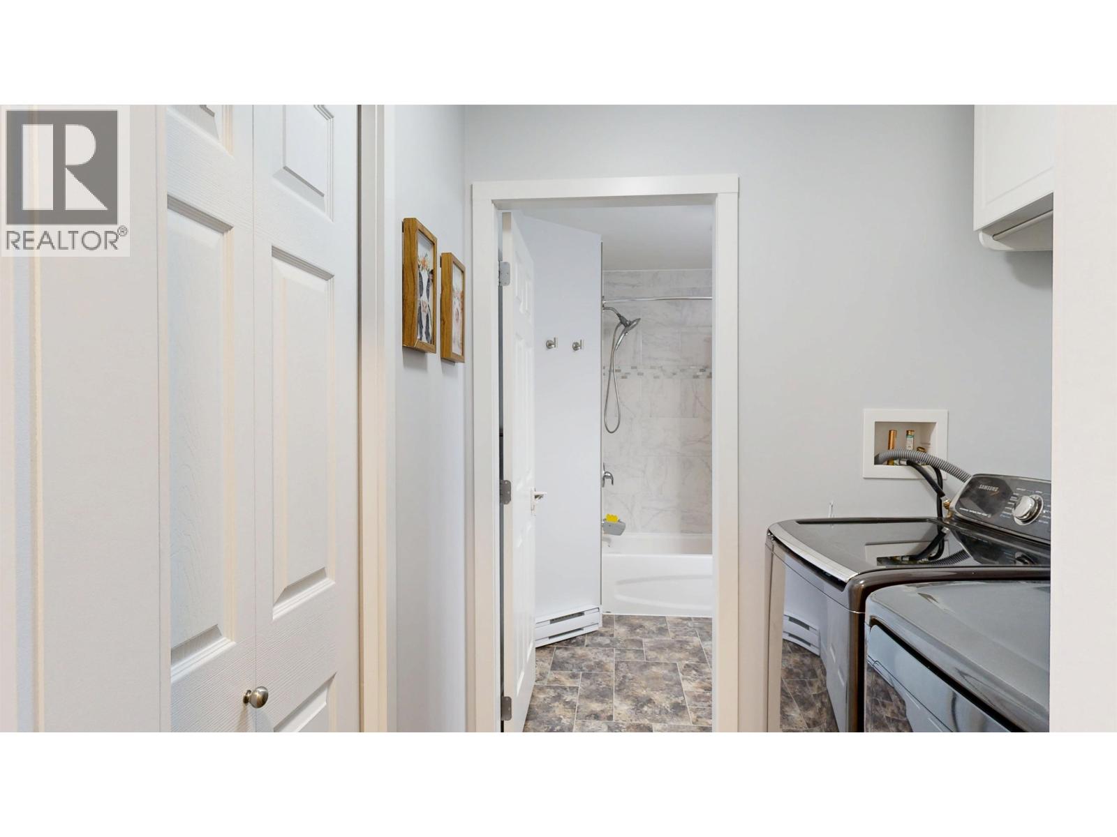 4887 Gloinnzun Crescent, 108 Mile Ranch, British Columbia  V0K 2Z0 - Photo 12 - R3085117