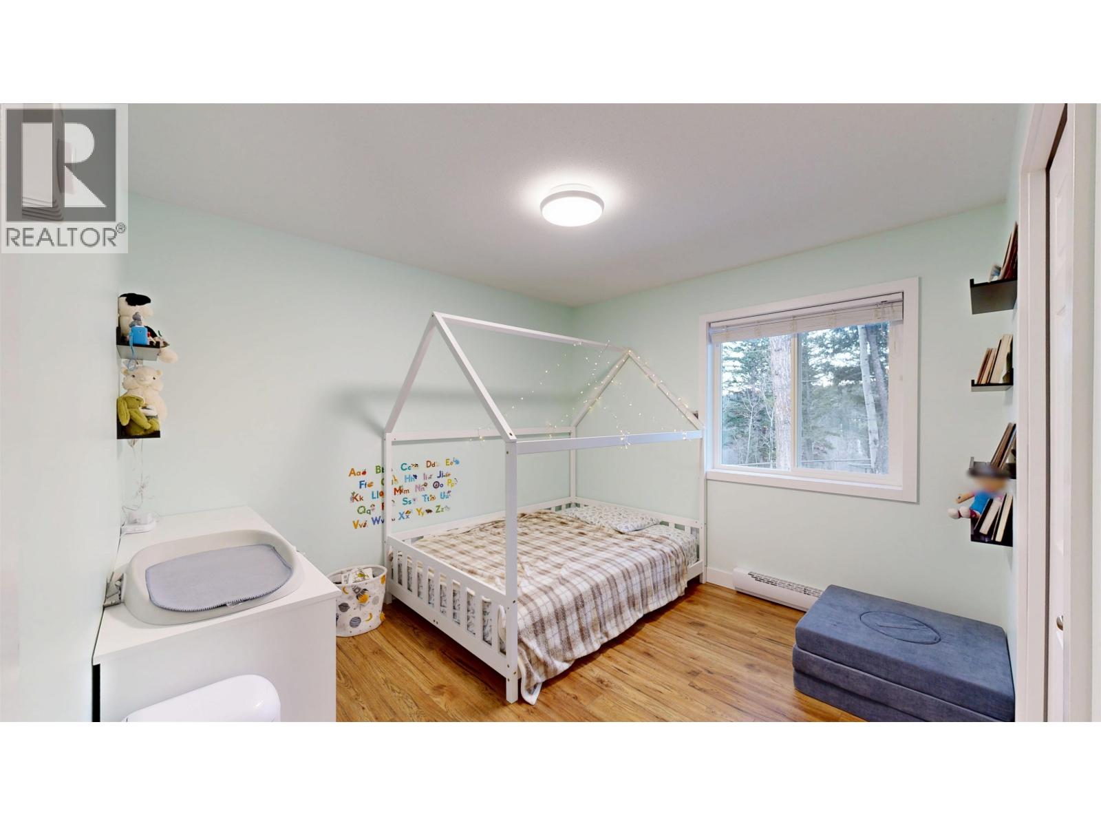 4887 Gloinnzun Crescent, 108 Mile Ranch, British Columbia  V0K 2Z0 - Photo 13 - R3085117