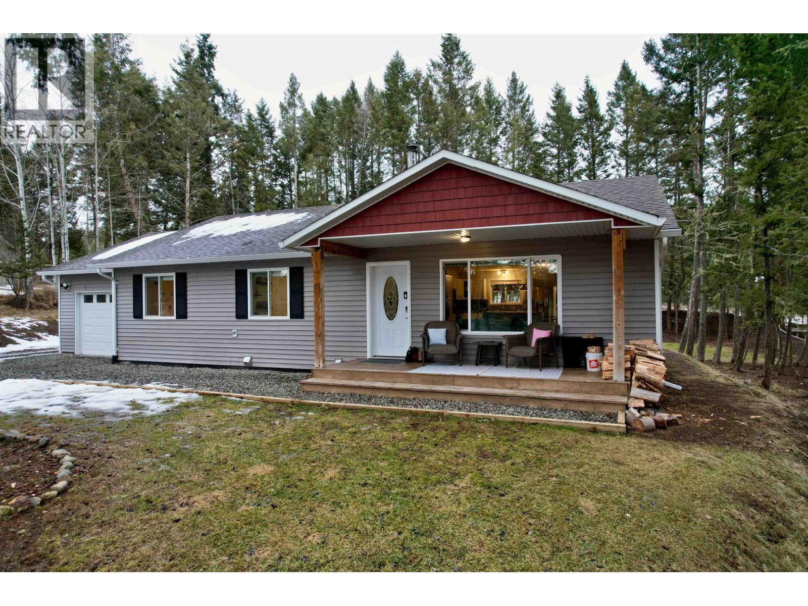 4887 Gloinnzun Crescent, 108 Mile Ranch, British Columbia  V0K 2Z0 - Photo 2 - R3085117