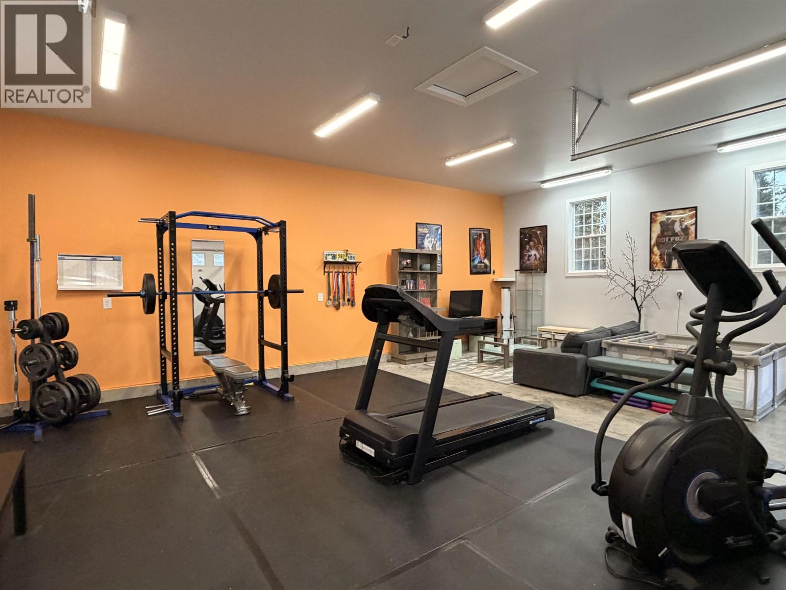 4887 Gloinnzun Crescent, 108 Mile Ranch, British Columbia  V0K 2Z0 - Photo 28 - R3085117