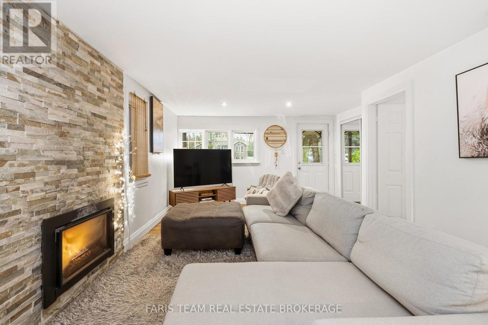 648 10th Line, Innisfil, Ontario  L9S 3N7 - Photo 14 - N12745242