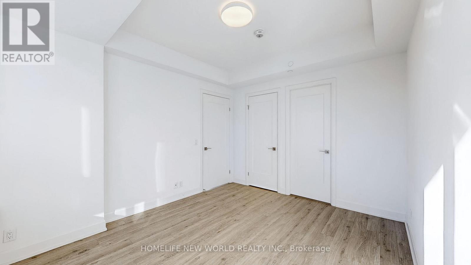 303 - 18 Water Walk Drive, Markham, Ontario  L3R 6L5 - Photo 18 - N12745264