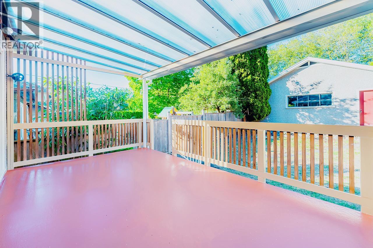 Listing Picture 4 of 18 : 946 E KING EDWARD AVENUE, Vancouver / 溫哥華 - 魯藝地產 Yvonne Lu Group - MLS Medallion Club Member