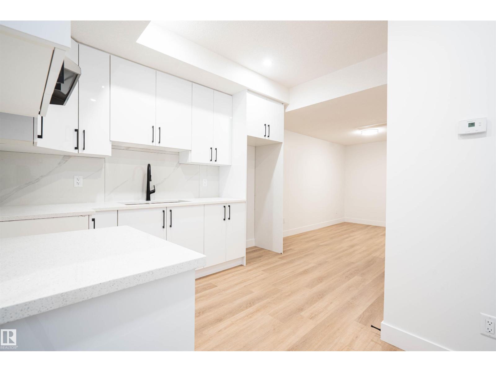 430 Crystal Creek Li, Leduc, Alberta  T9E 0X5 - Photo 6 - E4471585