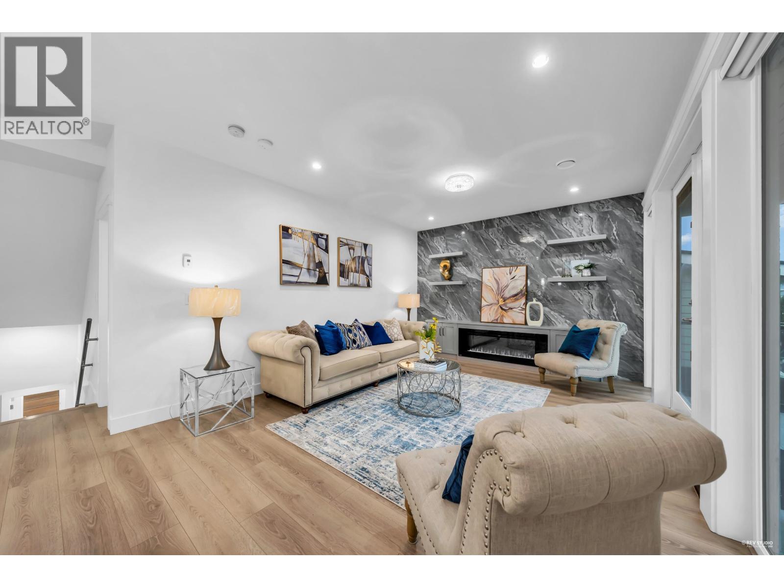 Listing Picture 20 of 37 : 4267 PARKER STREET, Burnaby / 本拿比 - 魯藝地產 Yvonne Lu Group - MLS Medallion Club Member