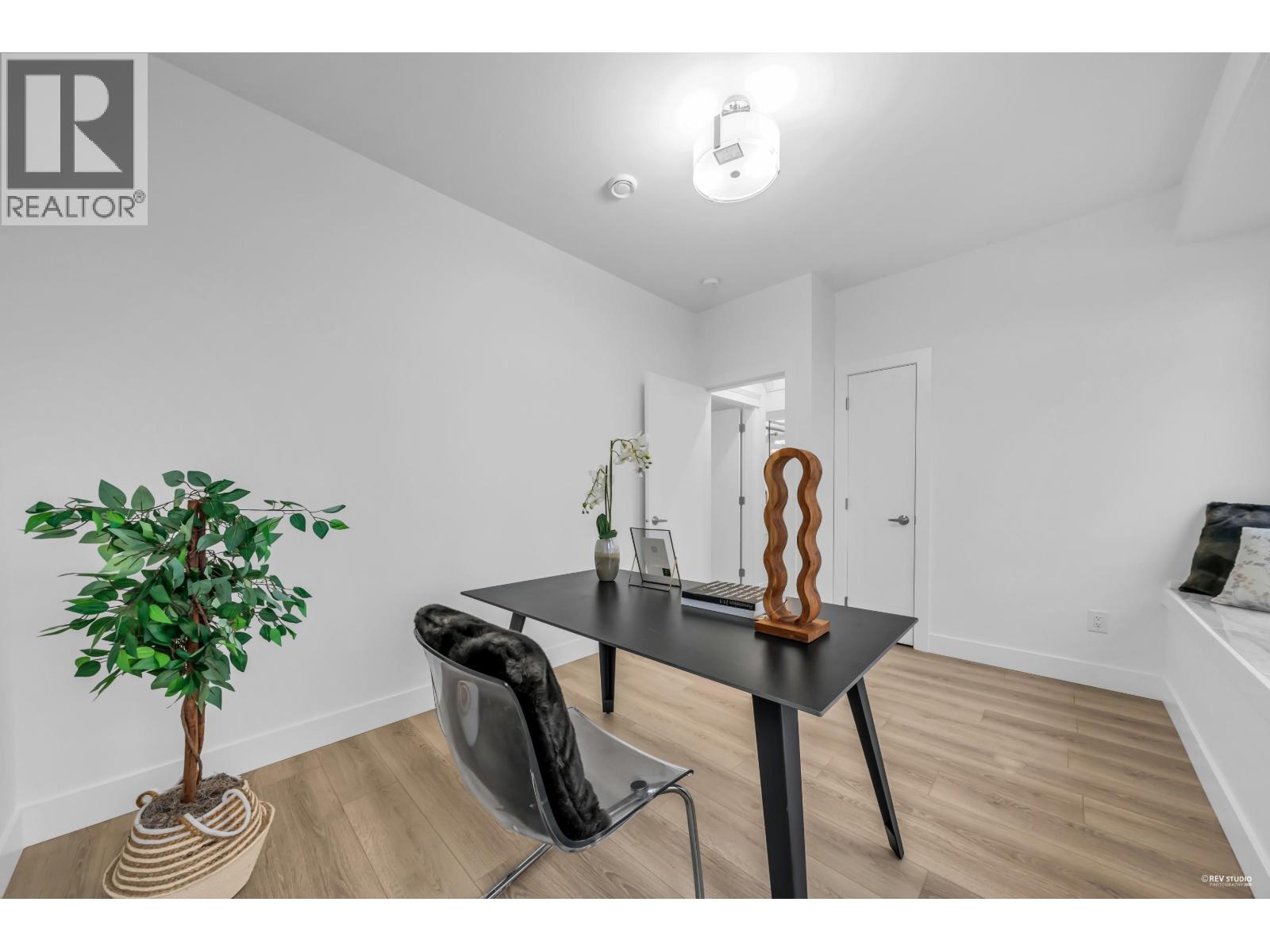 Listing Picture 23 of 37 : 4267 PARKER STREET, Burnaby / 本拿比 - 魯藝地產 Yvonne Lu Group - MLS Medallion Club Member