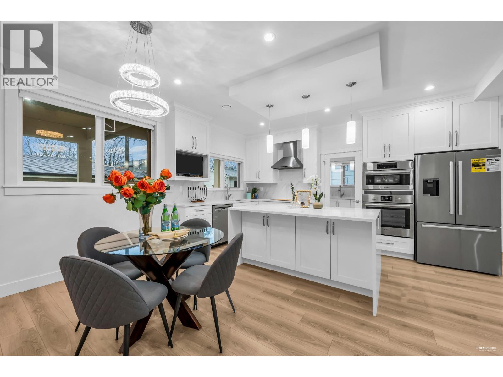 Listing Picture 17 of 37 : 4267 PARKER STREET, Burnaby / 本拿比 - 魯藝地產 Yvonne Lu Group - MLS Medallion Club Member