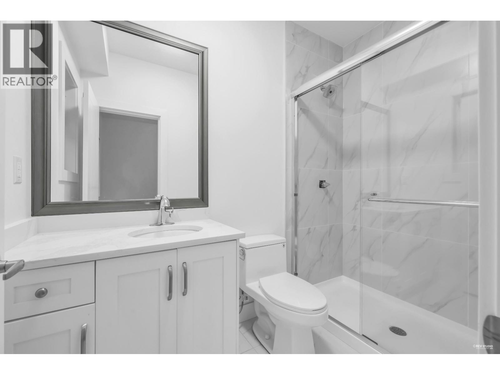 Listing Picture 26 of 37 : 4267 PARKER STREET, Burnaby / 本拿比 - 魯藝地產 Yvonne Lu Group - MLS Medallion Club Member