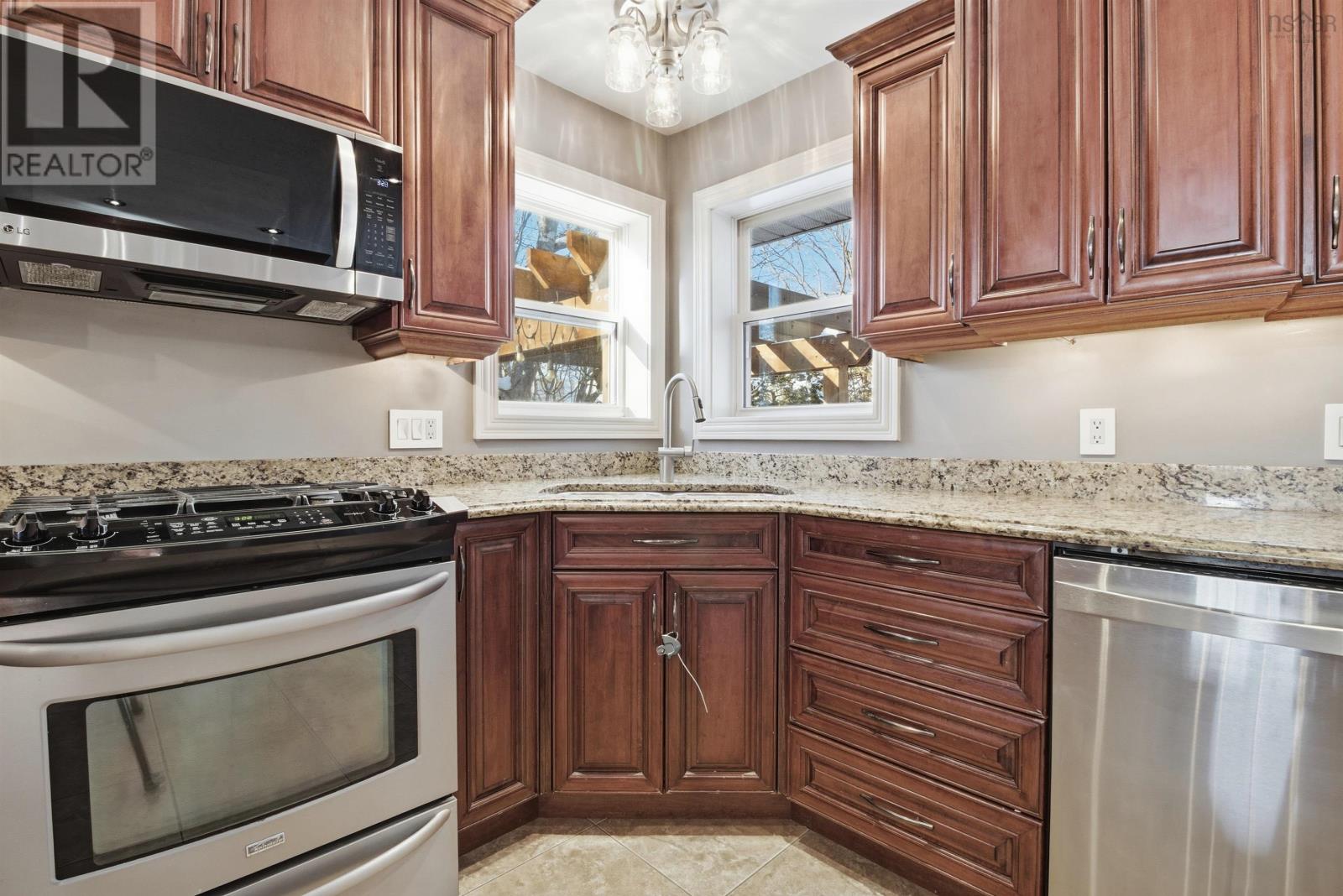 3 Lowe Court, Bedford, Nova Scotia  B4A 3S7 - Photo 12 - 202601695