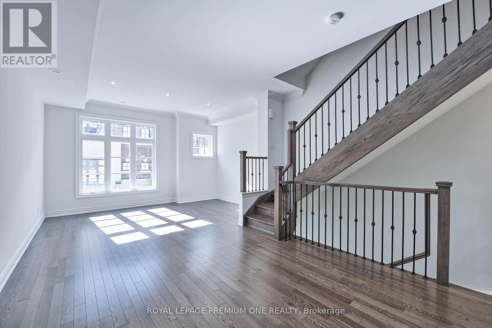 141 - 55 Lunar Crescent, Mississauga, Ontario  L5M 2R2 - Photo 8 - W12745244