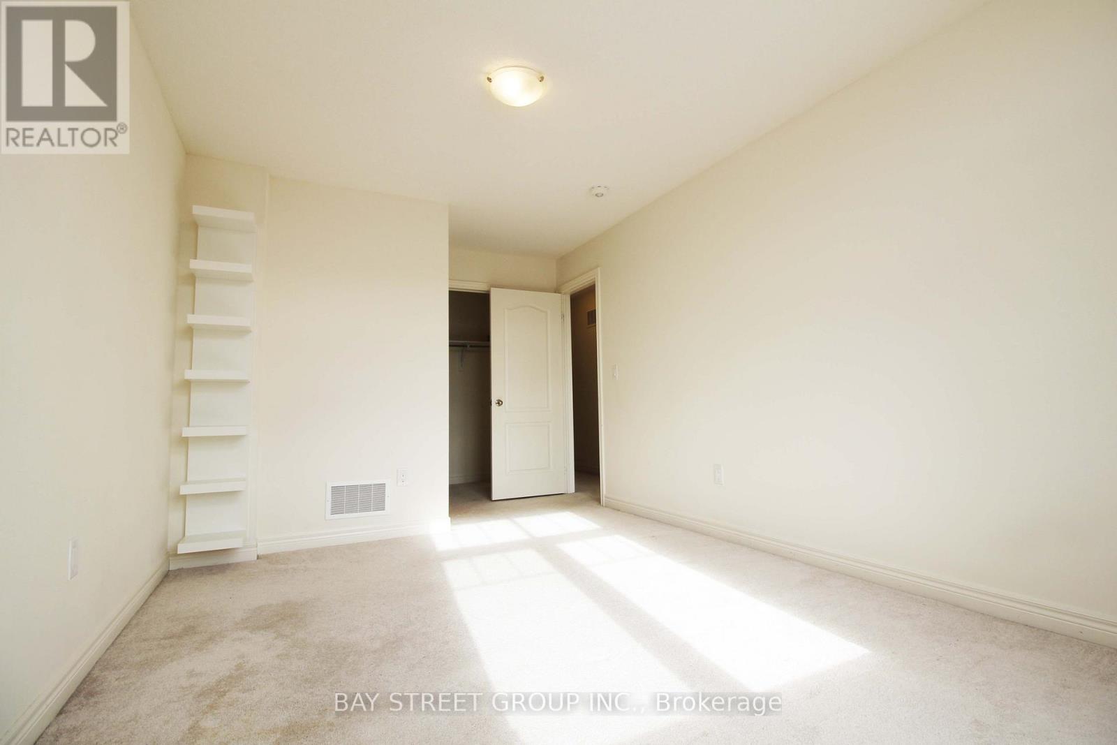 3903 Tufgar Crescent, Burlington, Ontario  L7M 1N7 - Photo 13 - W12745246