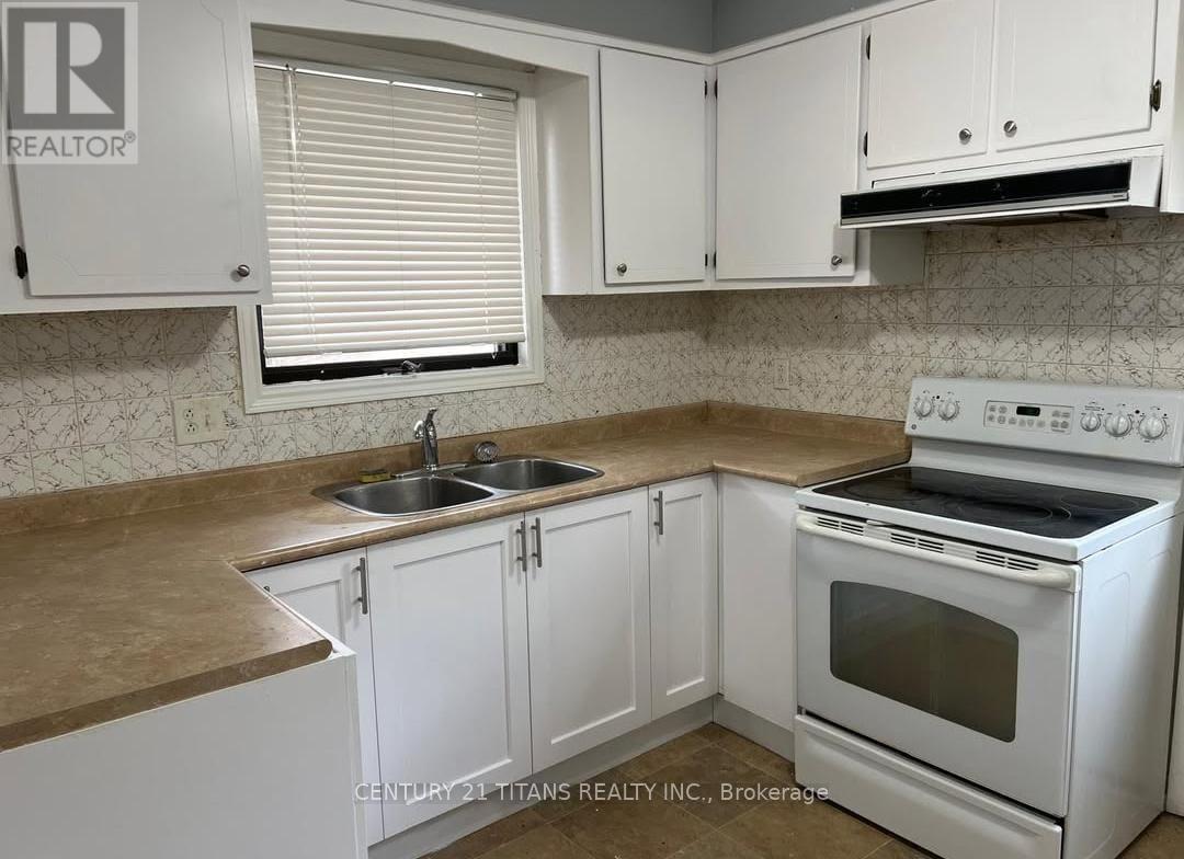 93 Maryknoll Road, Chatham-Kent, Ontario  N7L 2M9 - Photo 7 - X12745254