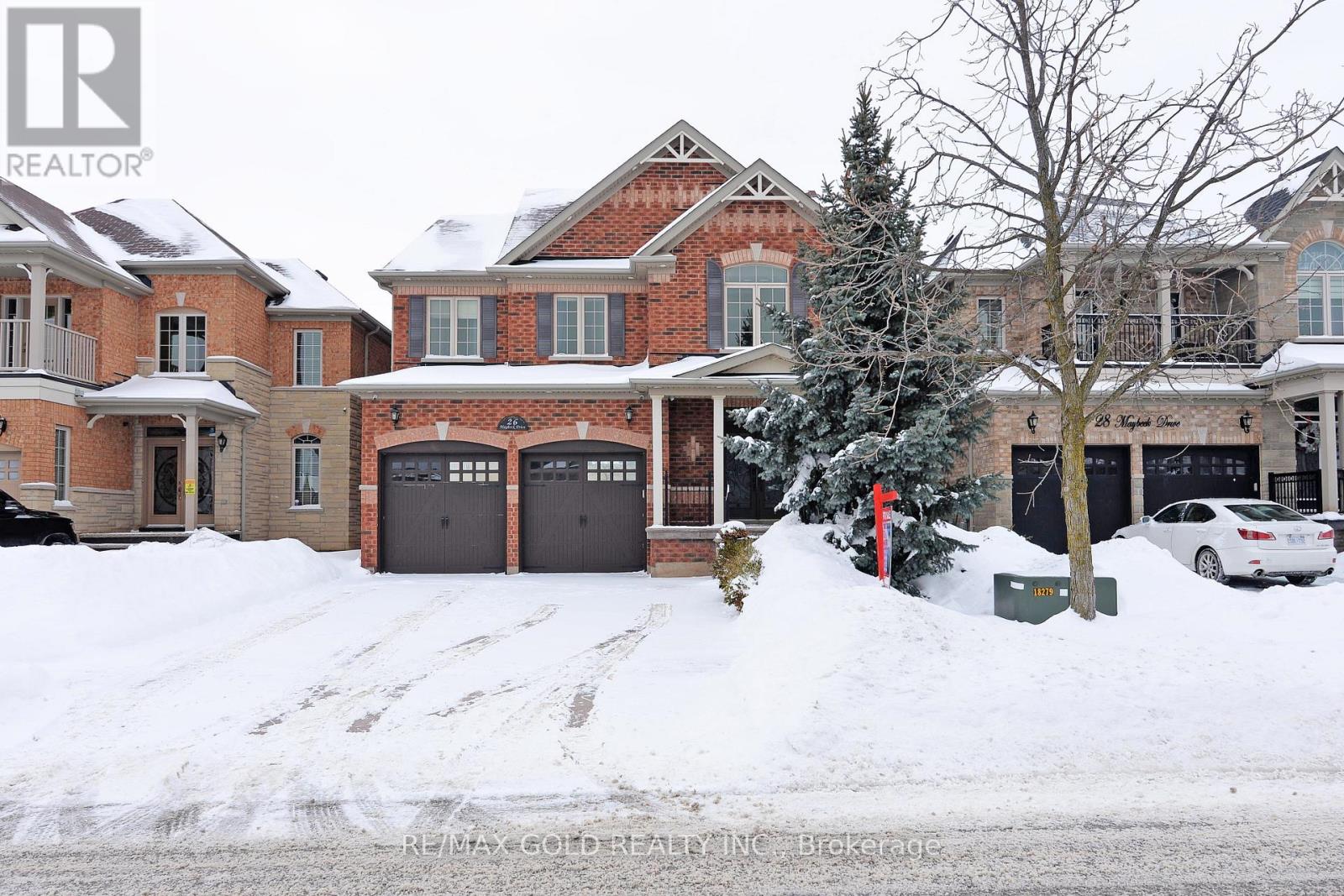 26 MAYBECK DRIVE, Brampton, Ontario