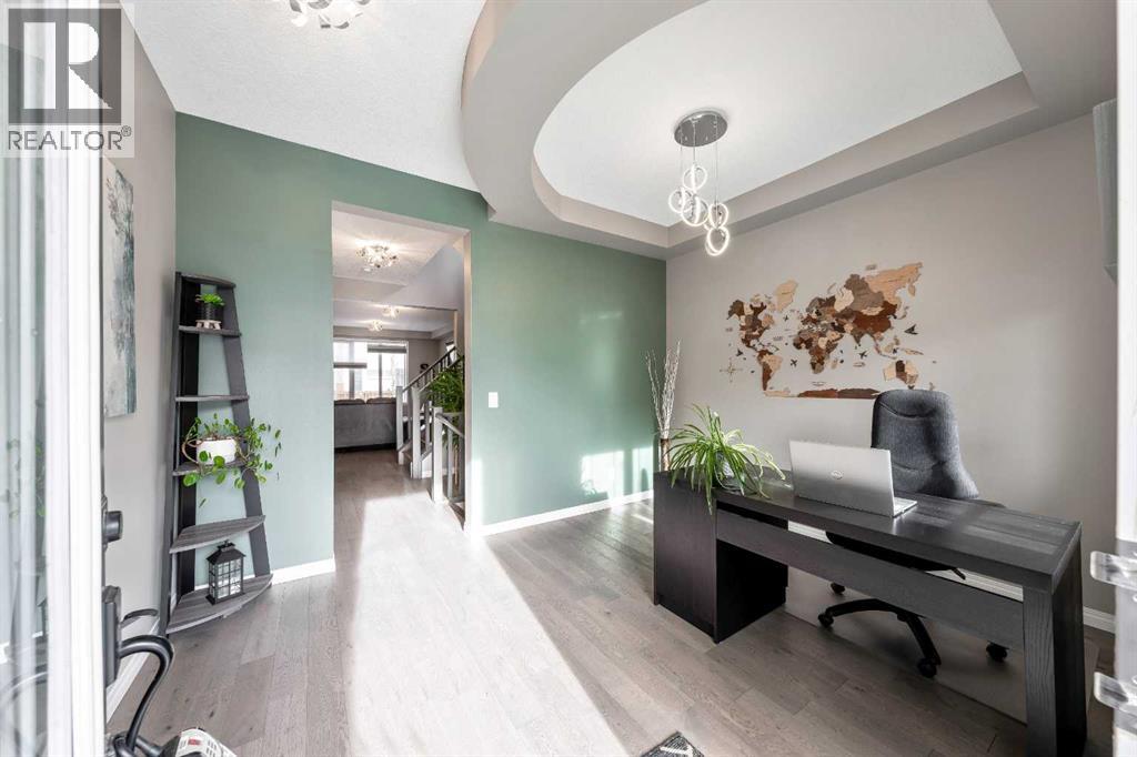 30 Windford Heights Sw, Airdrie, Alberta  T4B 4E8 - Photo 3 - A2265558