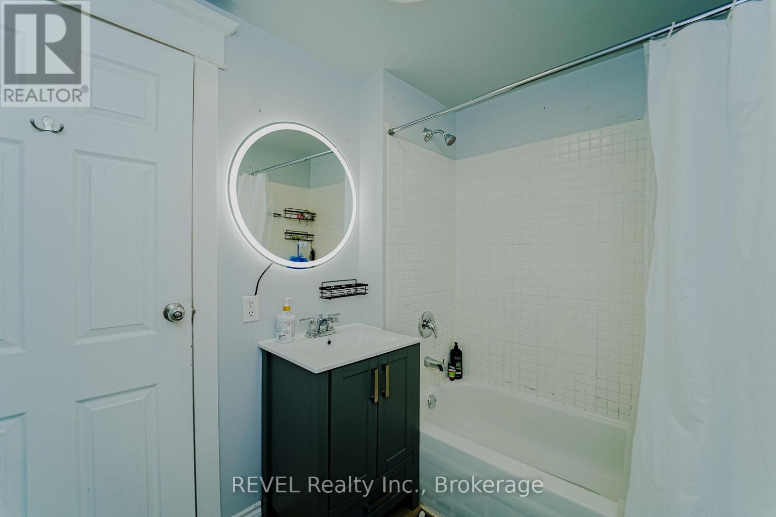 4586 Fifth Avenue, Niagara Falls, Ontario  L2E 4R6 - Photo 23 - X12745276