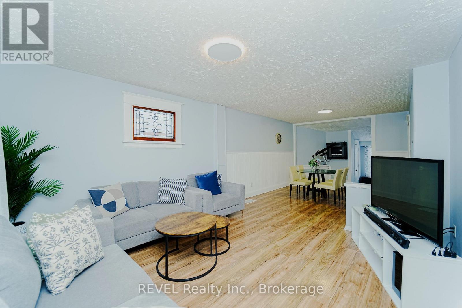 4586 Fifth Avenue, Niagara Falls, Ontario  L2E 4R6 - Photo 8 - X12745276