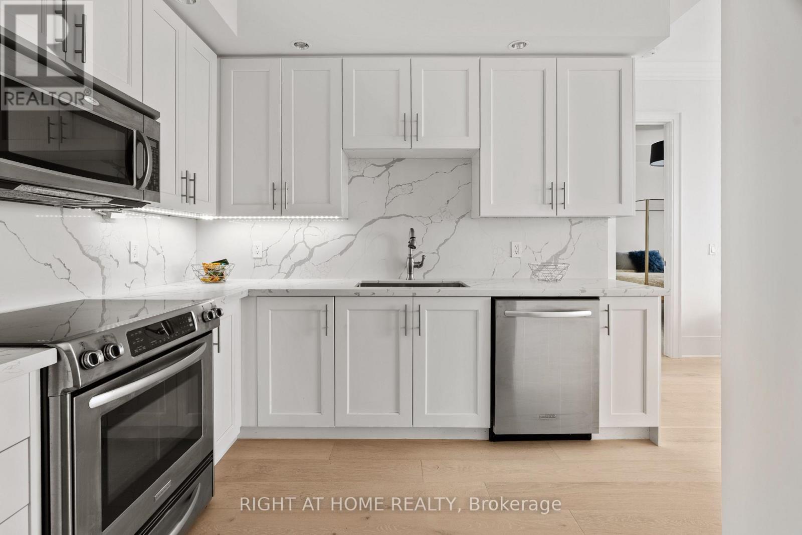 3403 - 181 Wynford Drive, Toronto, Ontario  M3C 0C6 - Photo 19 - C12745278