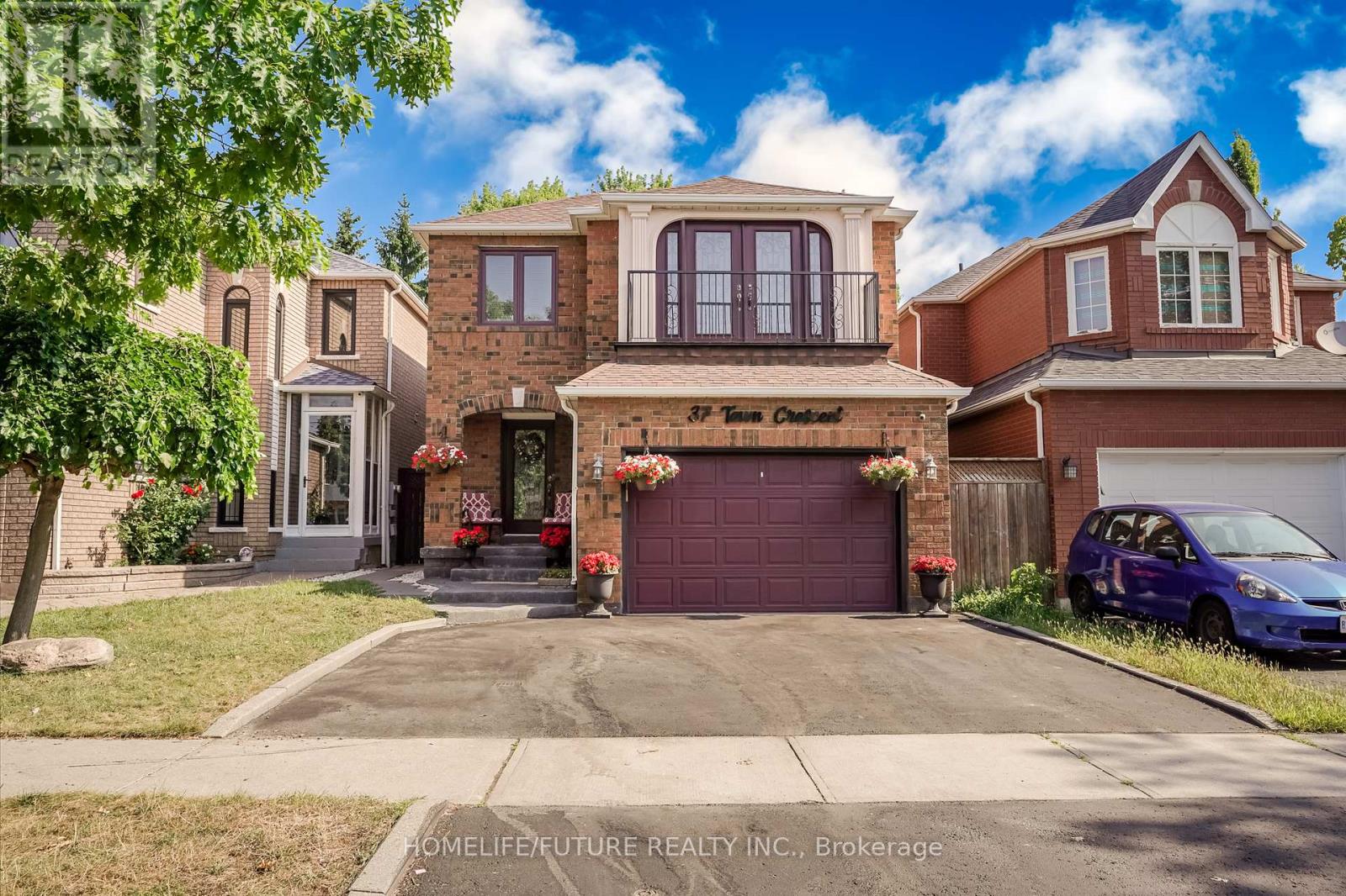37 TAWN CRESCENT, Ajax, Ontario