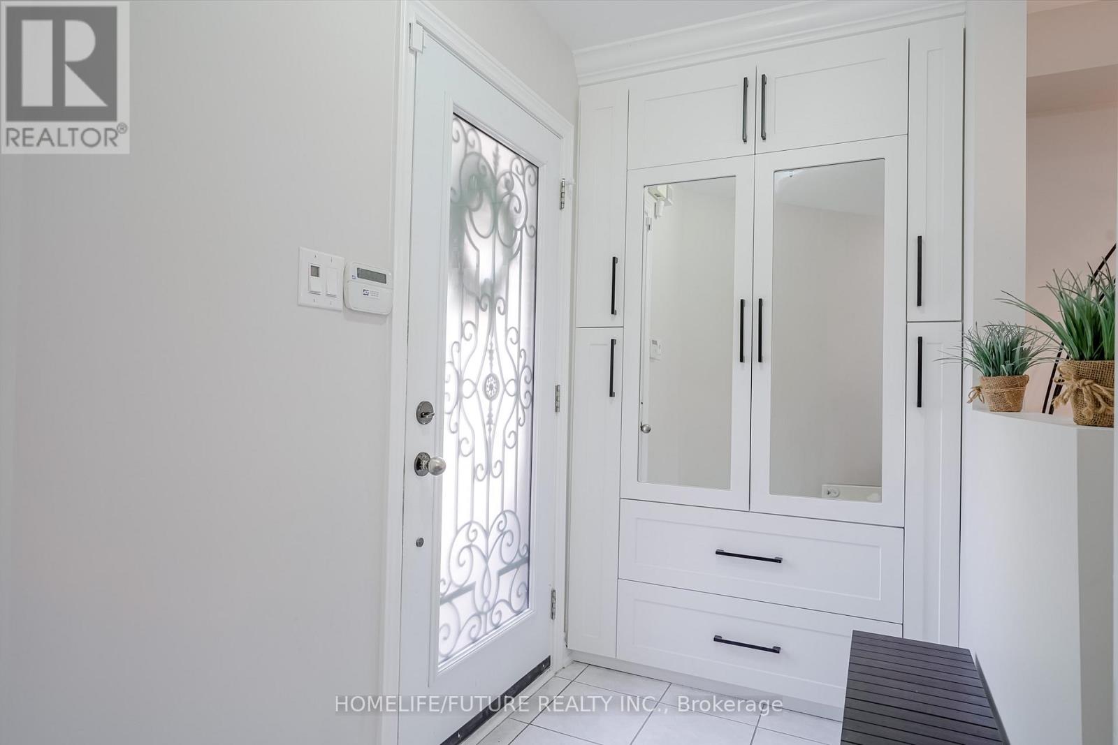 37 Tawn Crescent, Ajax, Ontario  L1Z 1H9 - Photo 5 - E12745314