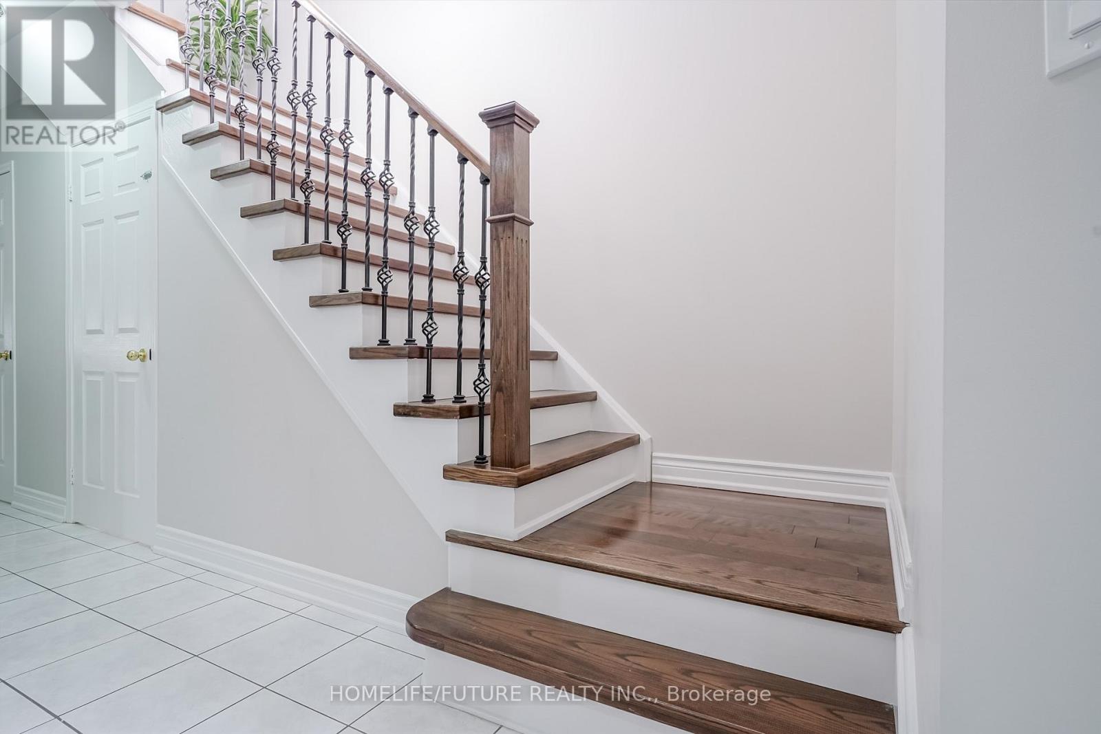 37 Tawn Crescent, Ajax, Ontario  L1Z 1H9 - Photo 6 - E12745314