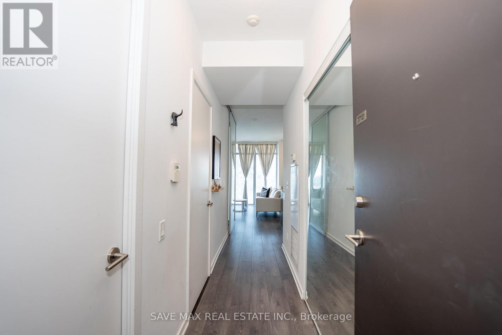 1712 - 103 The Queensway, Toronto, Ontario  M6S 5B3 - Photo 5 - W12745280