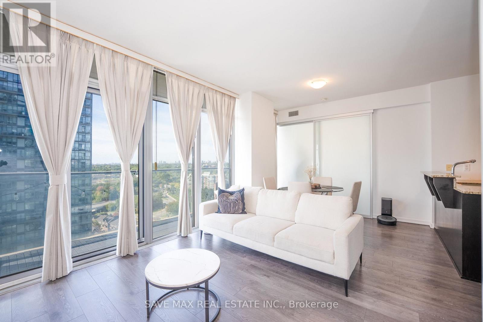 1712 - 103 The Queensway, Toronto, Ontario  M6S 5B3 - Photo 8 - W12745280