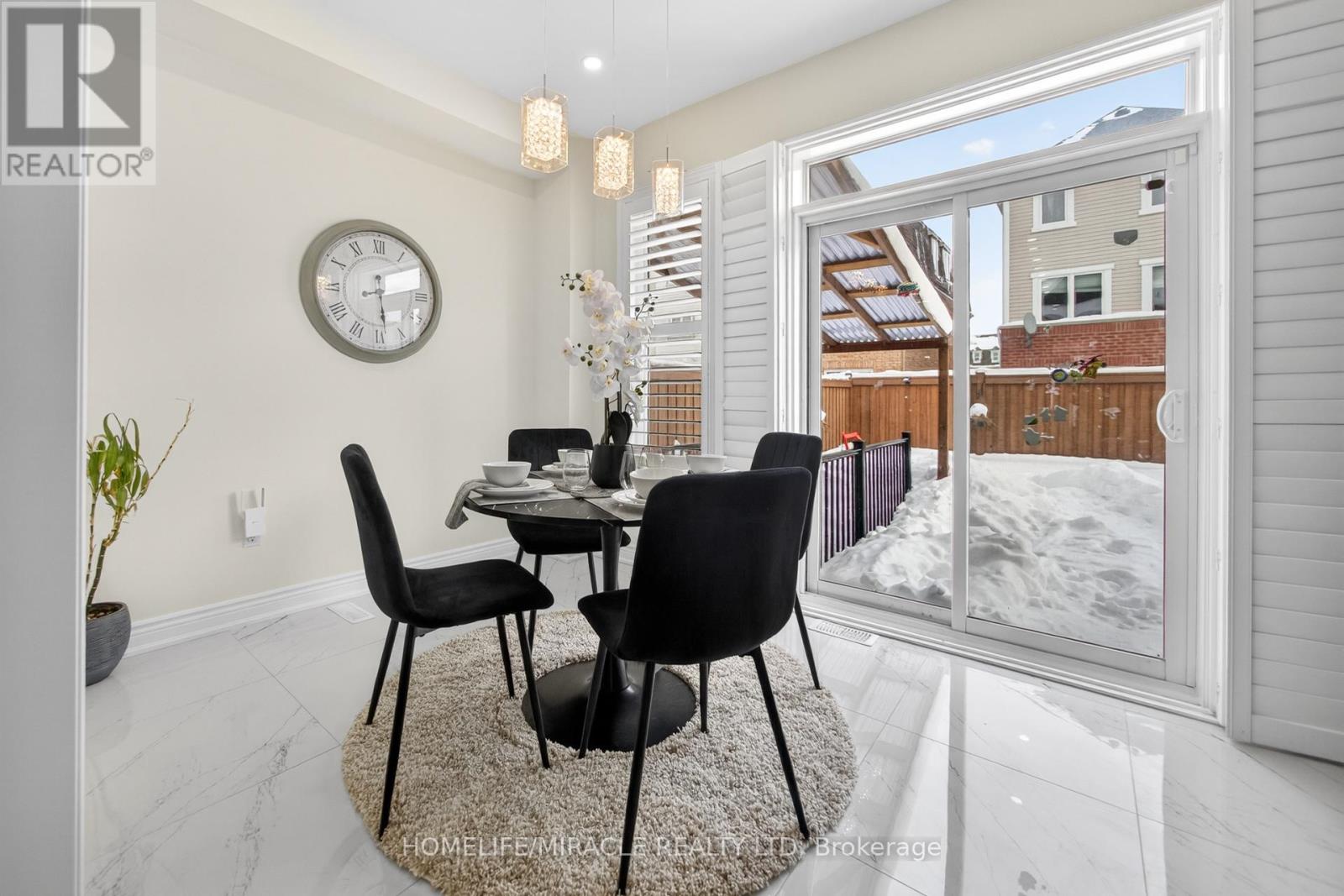 9 Baby Pointe Trail, Brampton, Ontario  L7A 0W1 - Photo 12 - W12745282