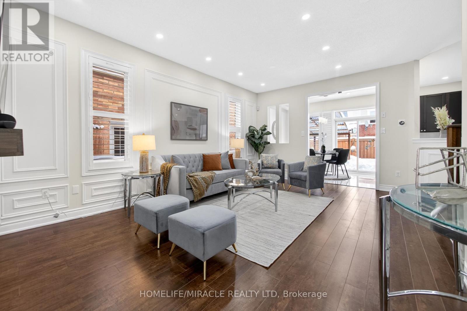 9 Baby Pointe Trail, Brampton, Ontario  L7A 0W1 - Photo 7 - W12745282